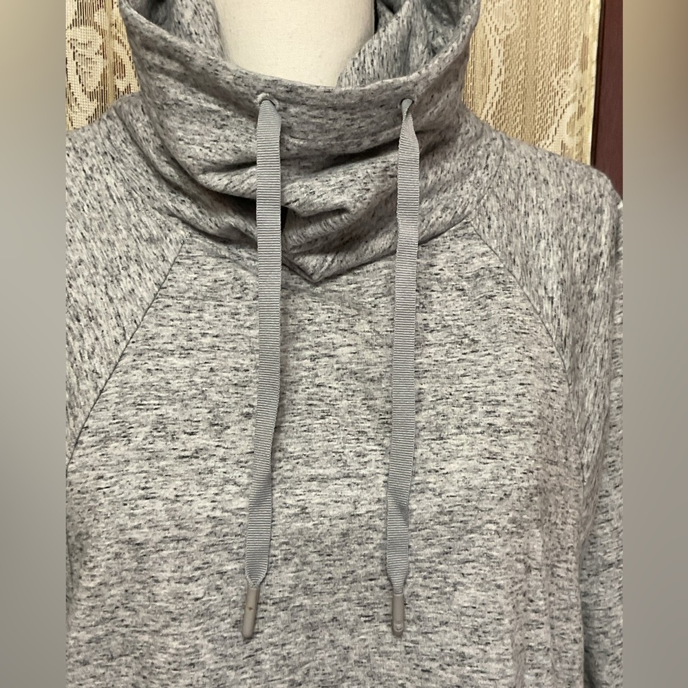 ALL IN MOTION GRAY ACTIVEWEAR PULLOVER - SZ XL - Picture 2 of 9